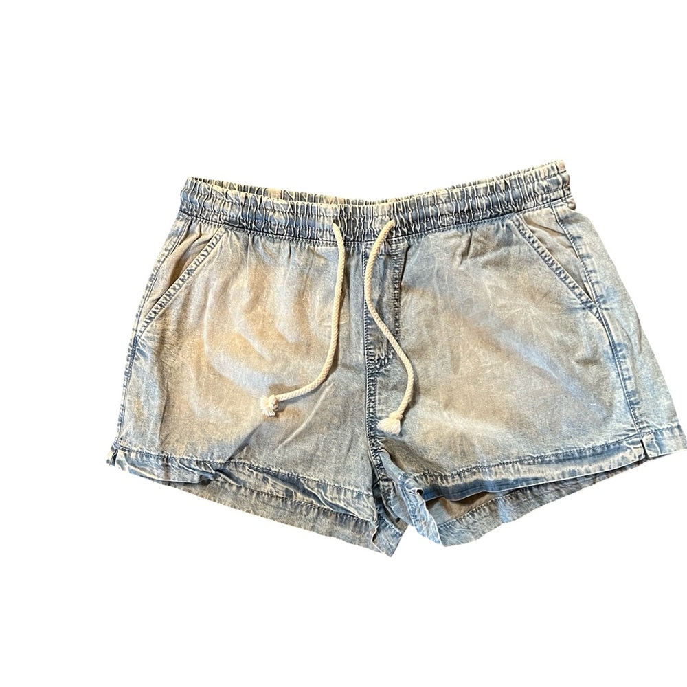 Celebrity Pink Light Blue Jean Shorts